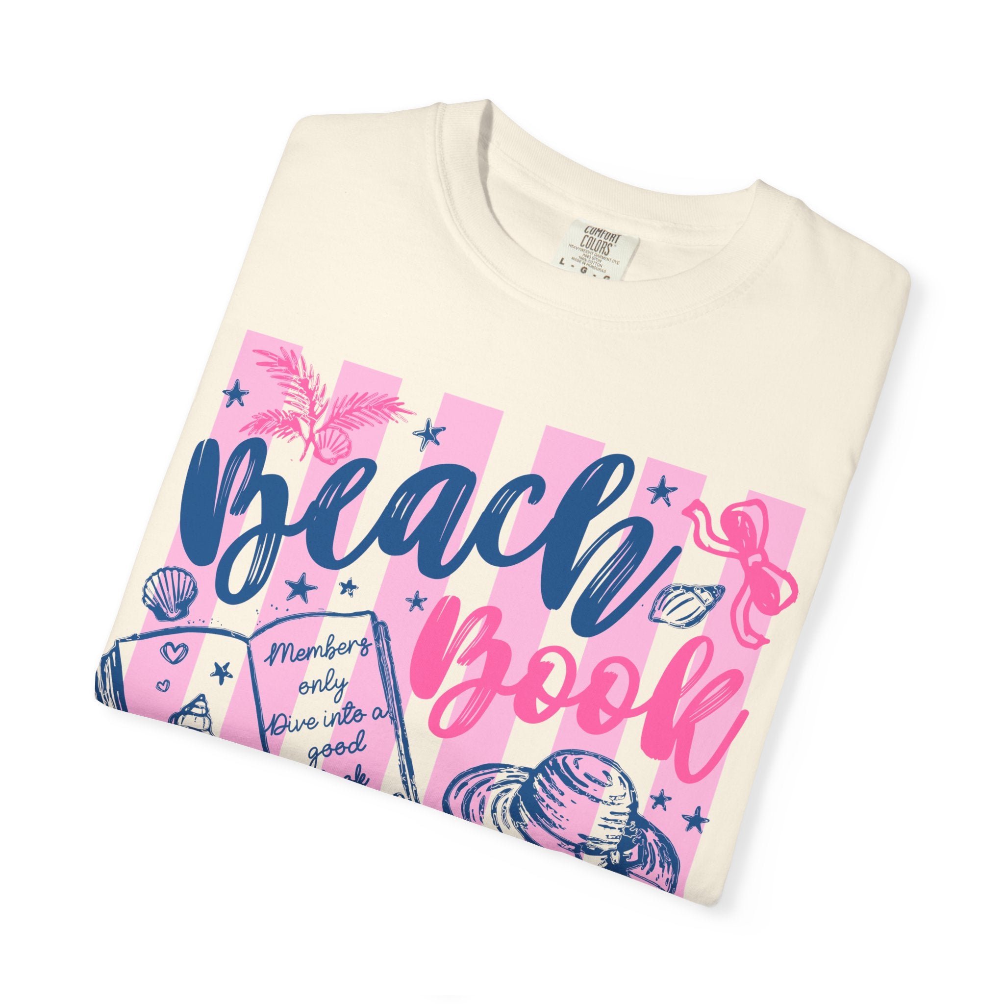 Close-up of book lover beach tee graphic print detail