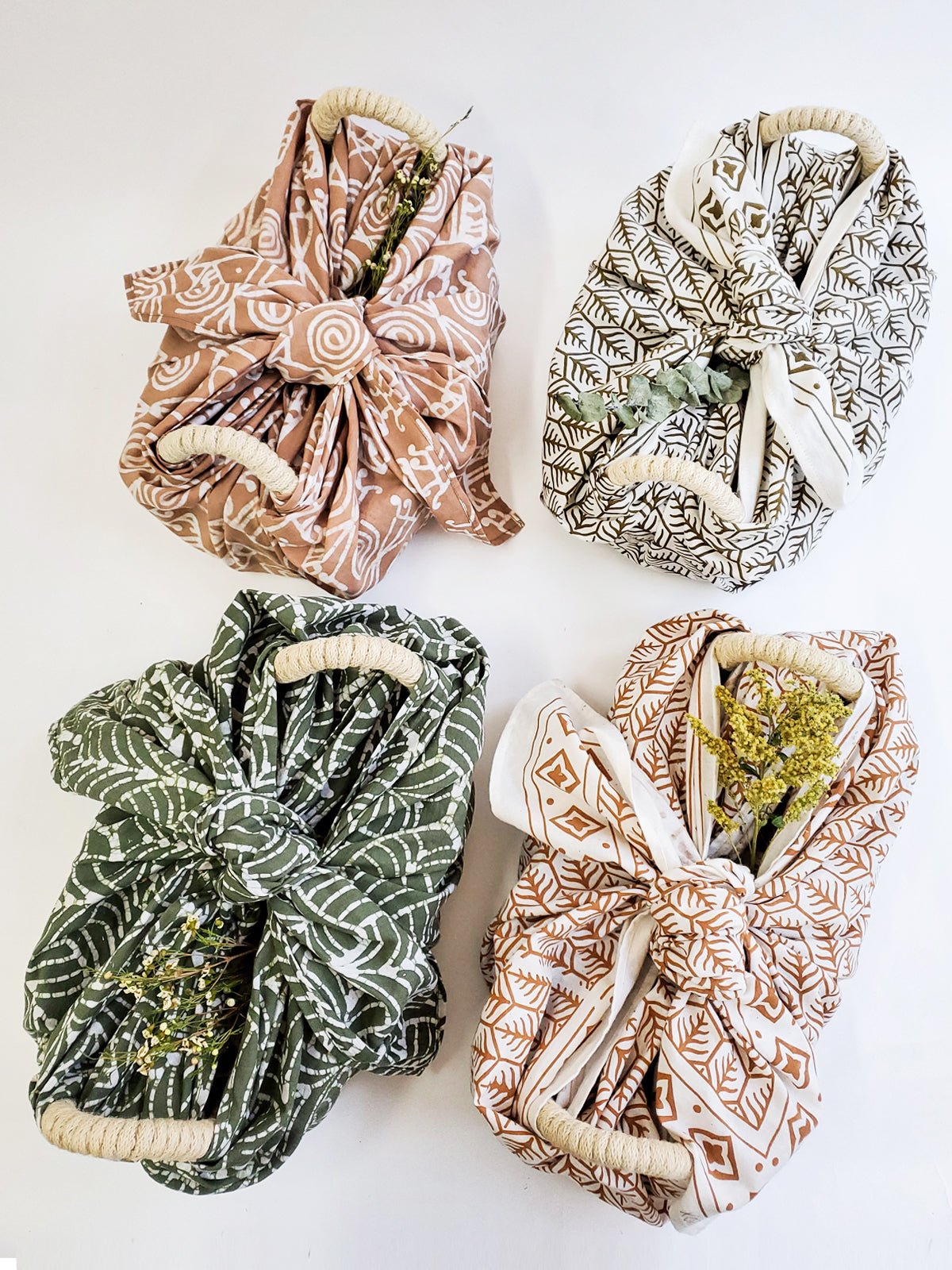 Bread Warmer & Basket - Flower - Addy Avenue