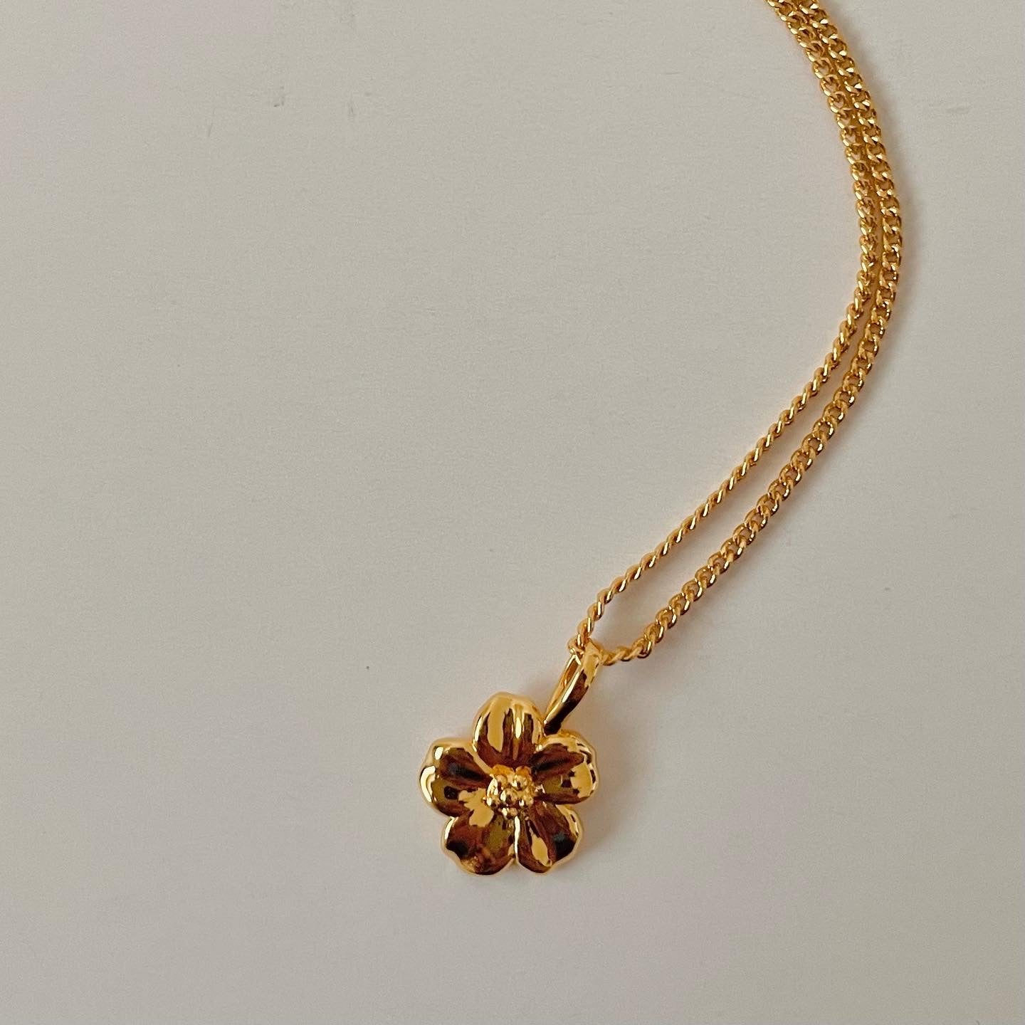 Hibiscus Pendant Necklace - Addy Avenue