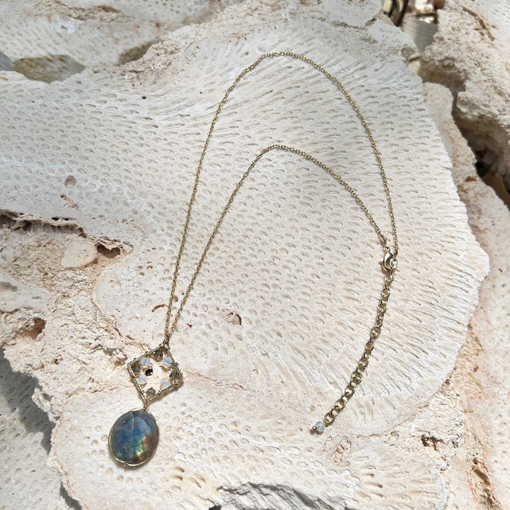 Labradorite Pendant Necklace - Addy Avenue