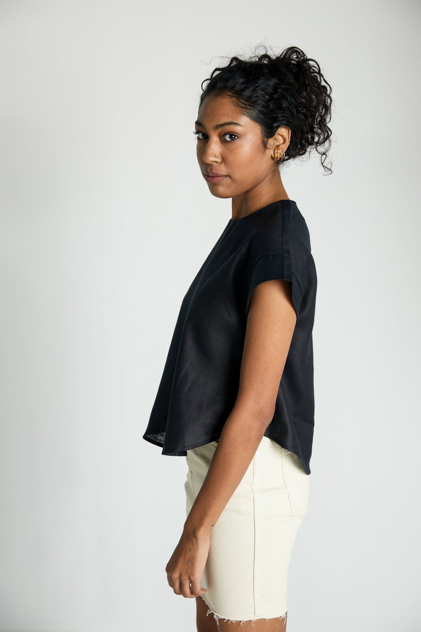 Sandcastle Saturdays Top in Black - Addy Avenue